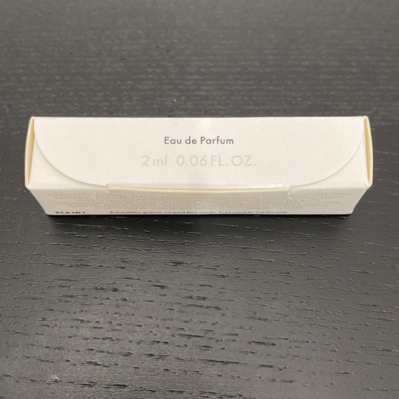 Louis Vuitton Nouveau Monde Perfume Sample Spray Bottle - 2ml size - Picture 2 of 4